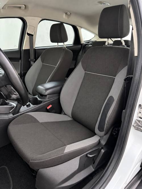 Ford Focus 1.6 Trend 2012 – photo 7